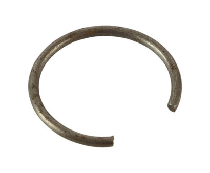 Кольцо стопорное (пружинное) Suzuki DT2-9.9