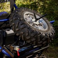 Крепление для запасного колеса для Yamaha YXZ1000R (черное)