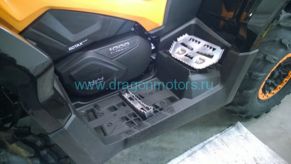 Упорные подножки XMR (Outlander L MAX 2015 года, Outlander MAX 2013-2015 годов (кроме моделей с двигателем 400) (G2, G2L)): 715001752