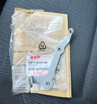 Кронштейн выпрямителя Suzuki DF9,9B, DF15A, 20A (Bracket, Rectifier) - 32815-89L00-000