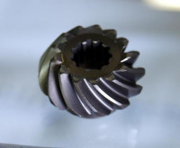Шестерня редуктора ведущая MFS9,9-15-20 OEM: 43-879147T91, 3RS-64020-0