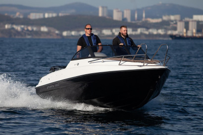 Катер Феникс 560