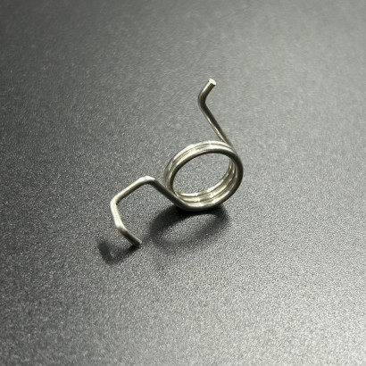 Пружина блокировки подьема мотора Tohatsu (левая) (WUHU)