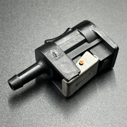 Коннектор топливный Yamaha 4-200, F4-50 (мама) (YUELANG)