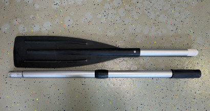 Весло разборное 160см., черное